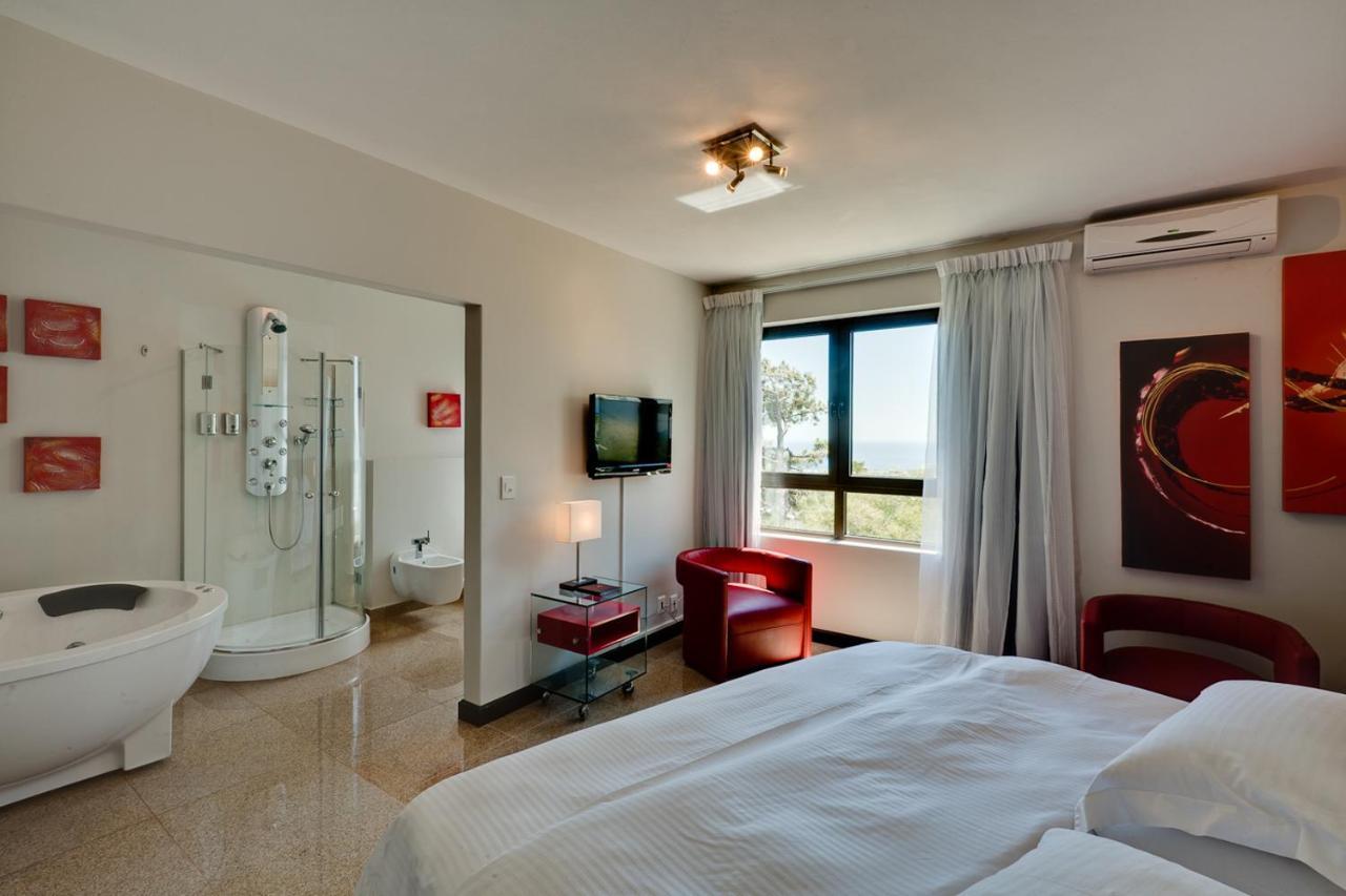 Camps Bay Ruby * Kaapstad
